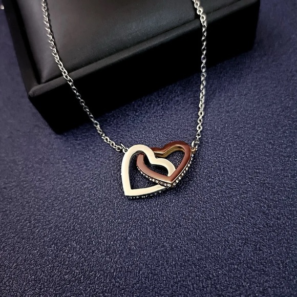 Rose Gold Double Heart Stainless Steel Necklace Women Interlock Heart Pendant - Picture 3 of 5